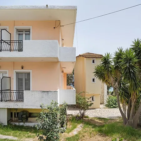 Mezoneta 2 Nydri (Lefkada)